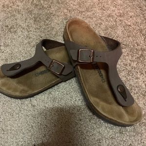 Kids Birkenstock’s size 34